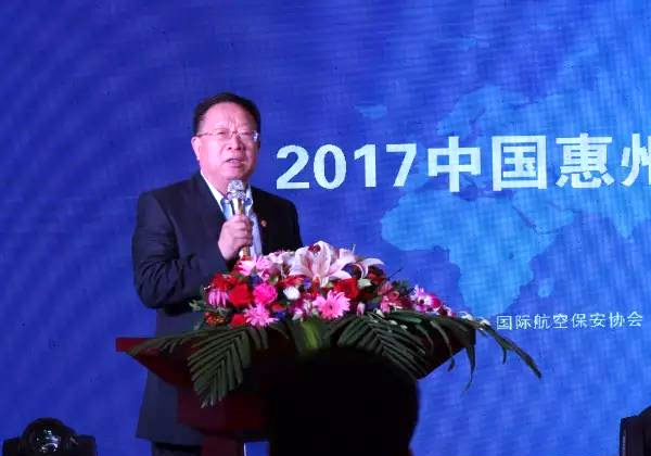 银河优越会产品亮相2017中国惠州“一带一路”警用装备交流会